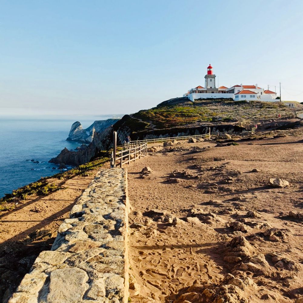 ロカ岬🌊ユーラシア大陸最西端の断崖絶壁岬です！風が気持ちよかったー！！