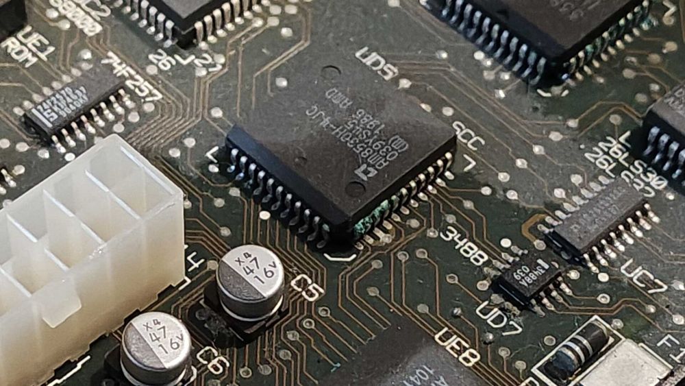 AMD serial controller with some corroded legs.