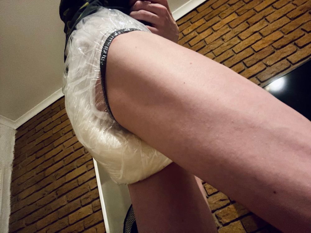 ABDL, Wet Diaper