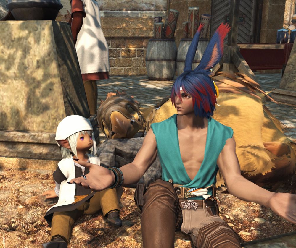 Viera laughing with Lalafell FFXIV screenshot