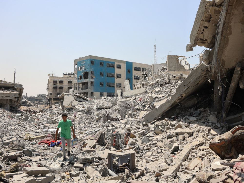 As military closes in on city, it continues attacks across enclave, targeting al-Shifa and Al-Aqsa hospitals.