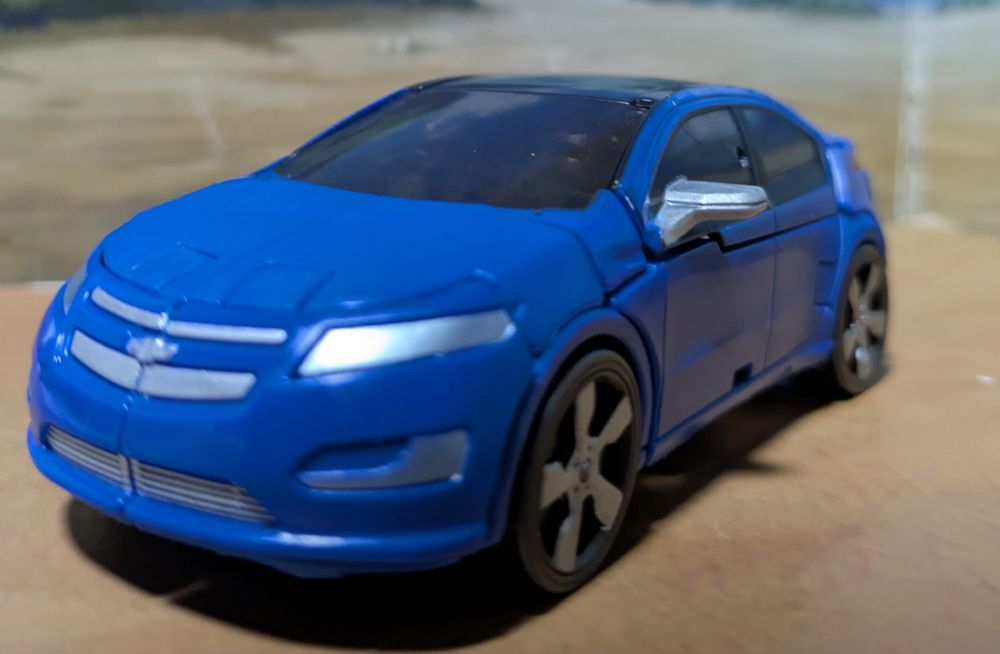 ビークルはGM開発のシボレー・ボルト。
電気自動車らしいが、PHEVタイプも存在していた。