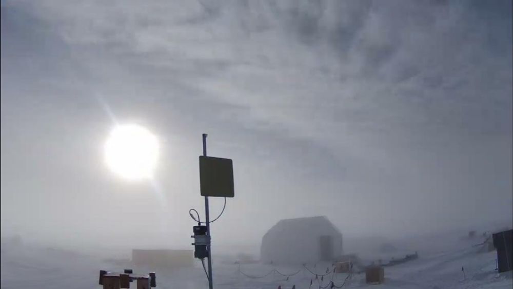 Midnight sun at Summit Station, Greenland