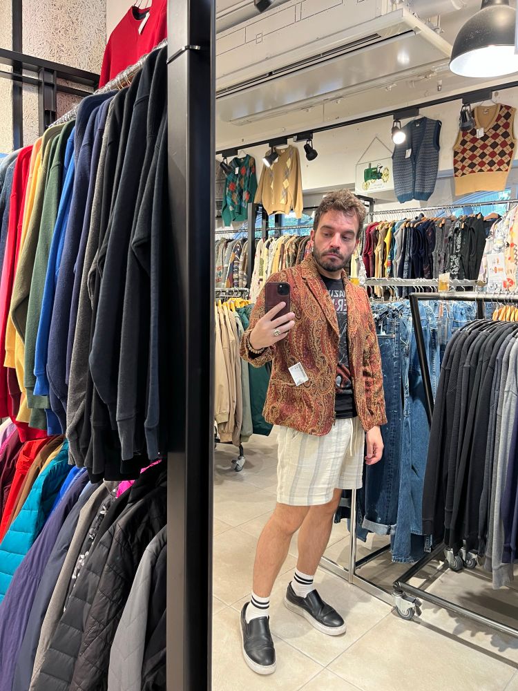 oliveira in ugly blazer 