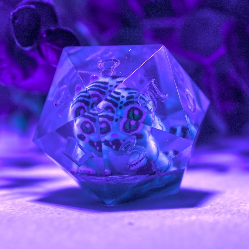 Derpy Tiger D20 under a black light