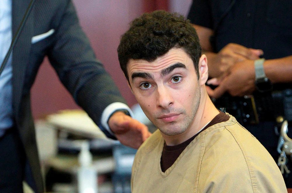 Luigi reagindo: "Bitch, whachoo doin'?"