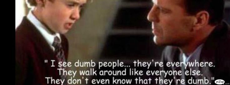 "I see dumb people" meme