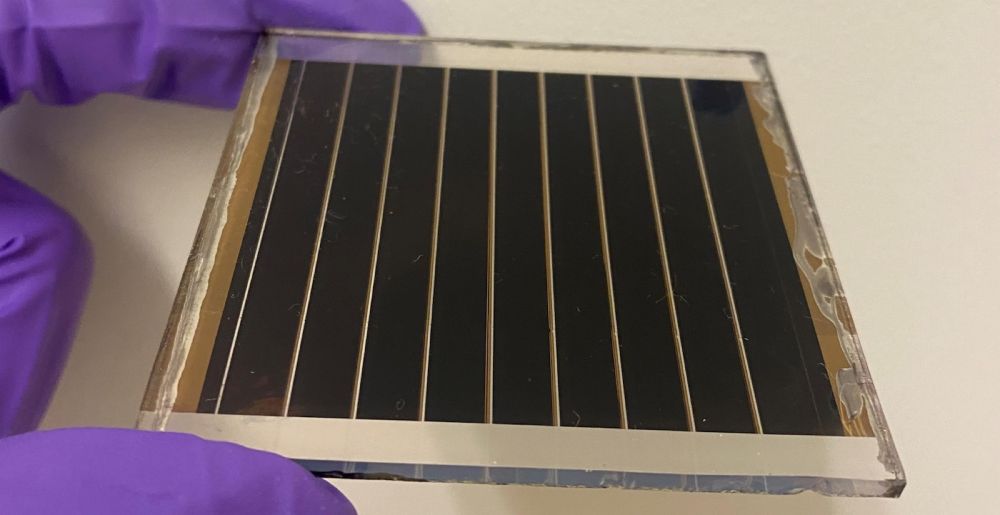 Record-Setting Perovskite Solar Cells Close The Benchtop-To-Rooftop Gap - CleanTechnica