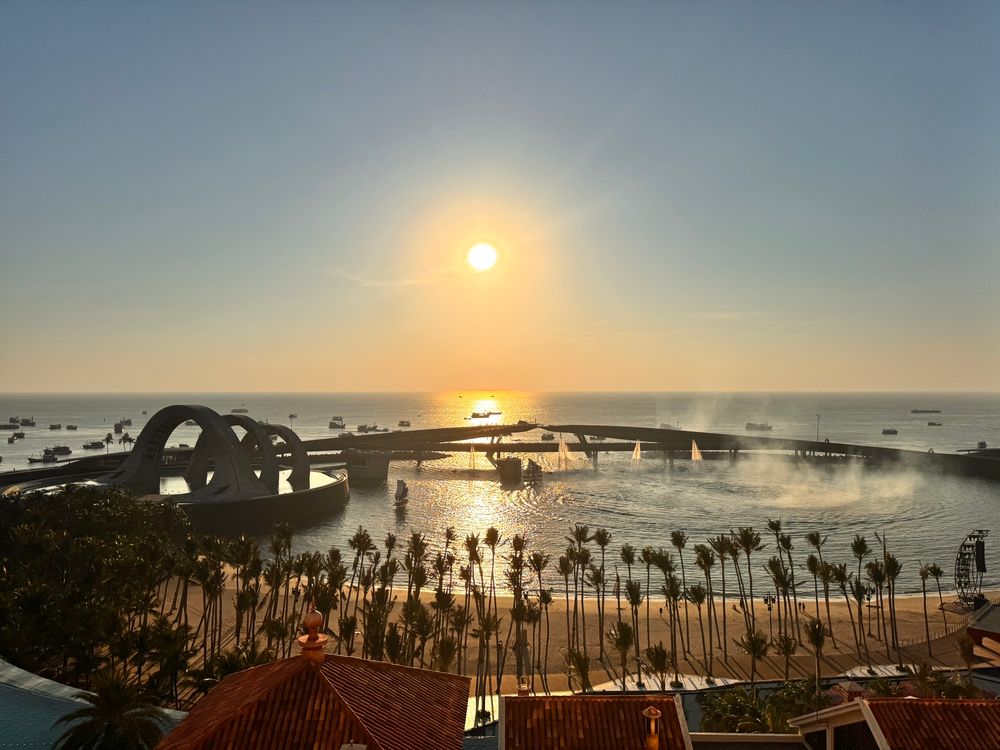 The same bay view at 4 pm 