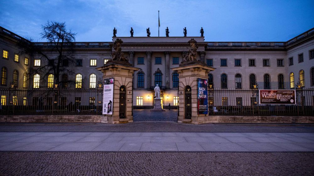 Vorwürfe gegen Professor der HU Berlin: „Sie hat Nein gesagt, aber er hat seine Macht ausgespielt...