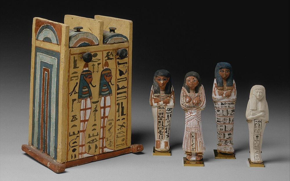 Four ushabtis of Khabekhnet (each 16.7 cm) and their box - each ushabti is 16.7 cm and made from painted limestone (1279–1213 BC). From the Metropolitan Museum of Art in New York.