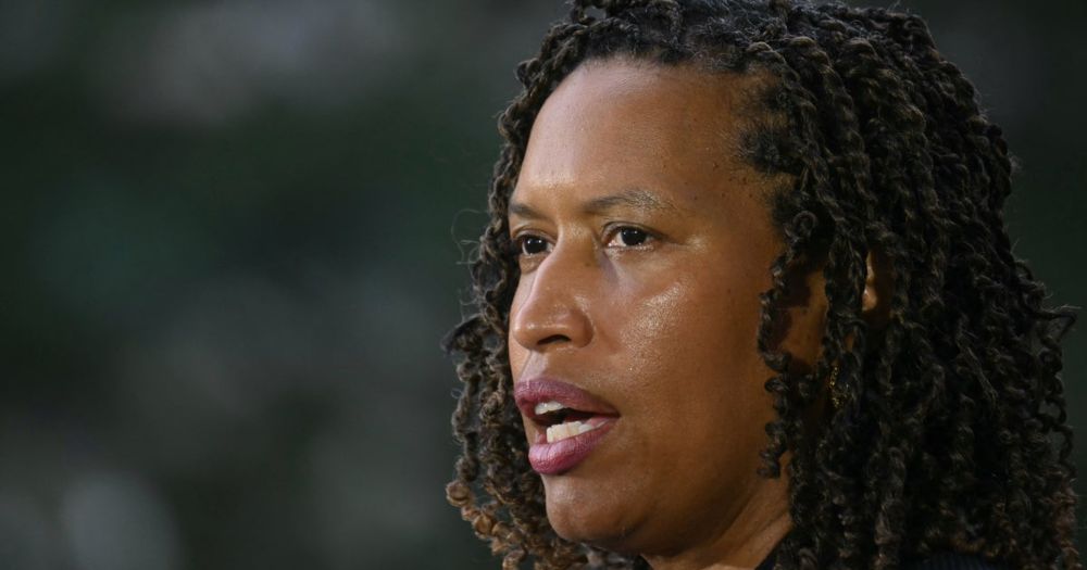 The city’s Democratic mayor has maintained an unusual friendship with the Republican president.