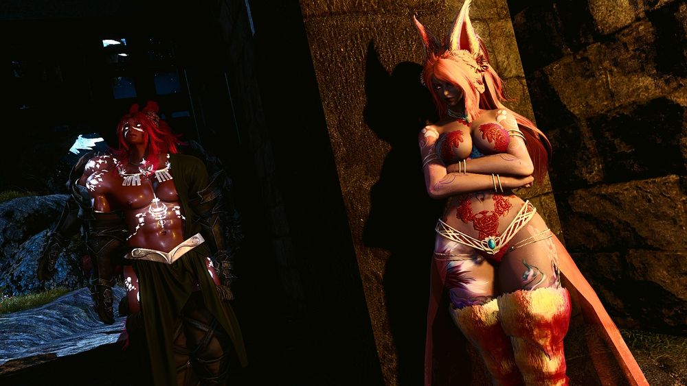 Nicholas walks the dark entrance to Mor Dhona. Looking around as he doesn't notice Ayashi hears him as she waits for him.