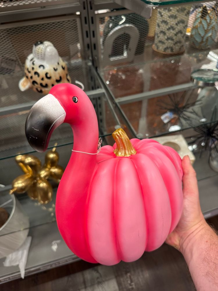 A pink flamingo pumpkin 