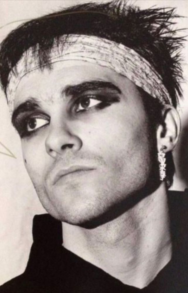 Al Jourgenson of Ministry looking like a legit newwave snack.