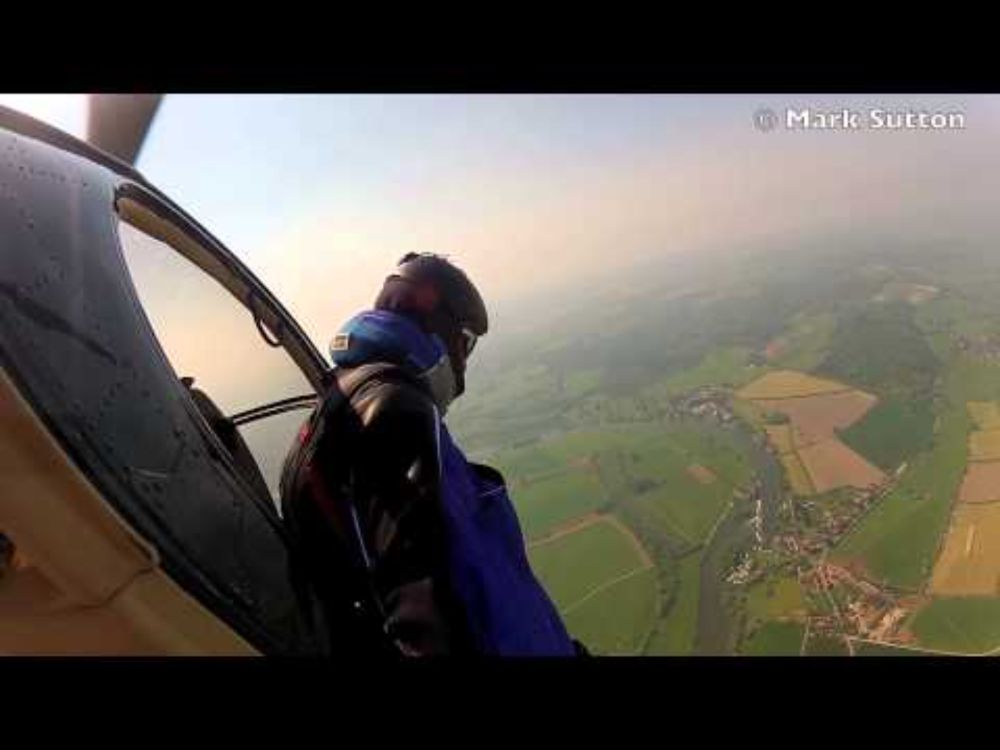 Gary Connery's Wingsuit Landing without using a Parachute