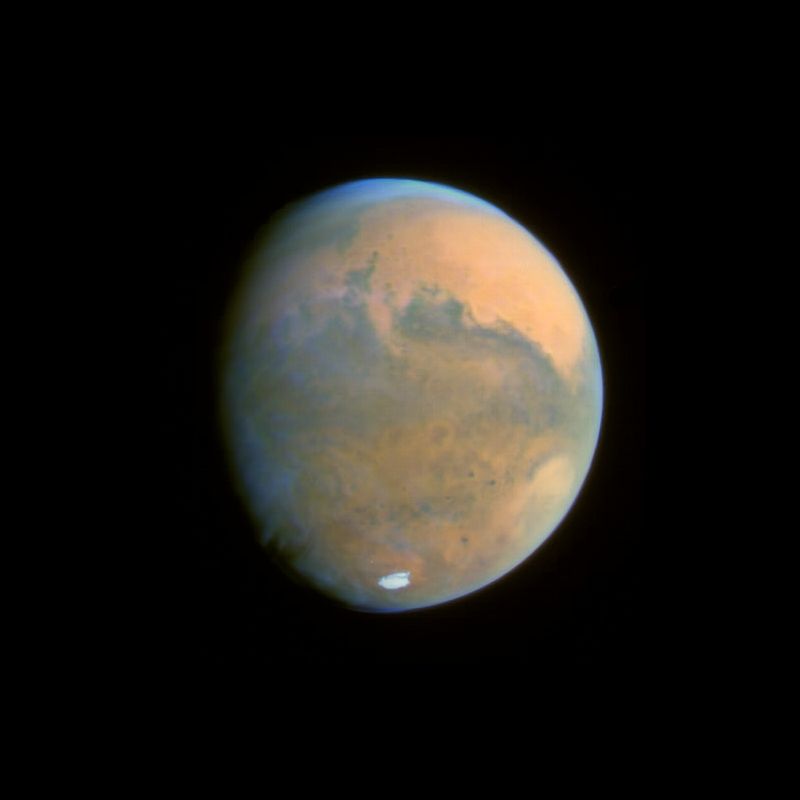 A gibbous Mars from the Hubble Space Telescope