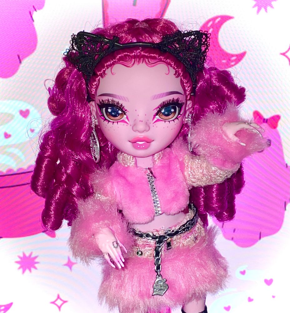 Shadow High Costume Ball Lola