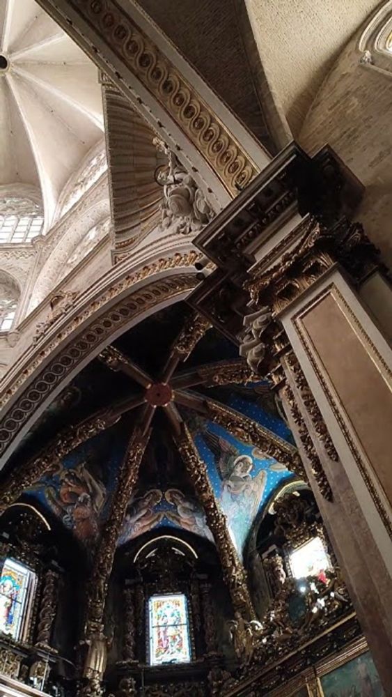 Interior de la Catedral de #Valencia 😍 #culture #heritage #history #patrimonio #art #arte