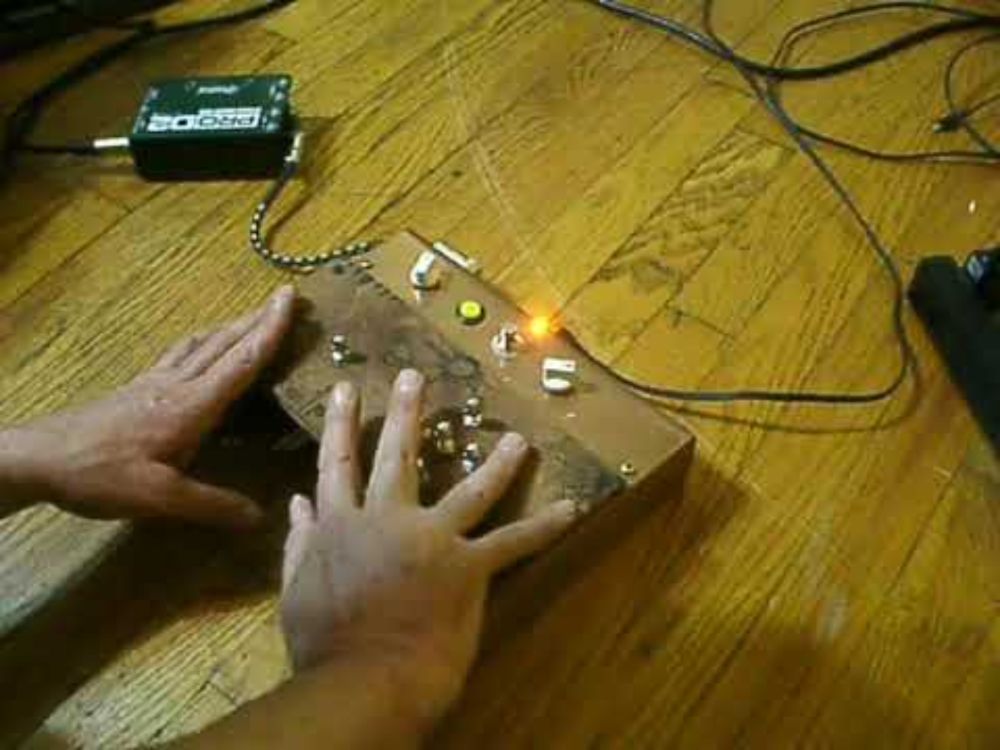 Deep Feedback Infernal Noise Machine, "Clean Tone", No added Effects.