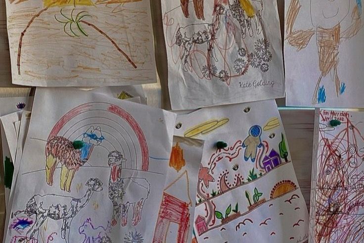 Week-end déguisé à Arles. J’ai maquillé et coiffé pleins d’enfants et voilà mes cadeaux. 