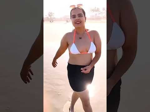 TOCA RAUL SEIXAS NA PRAIA #Shorts #raulseixas #tocaraul #malucobeleza #casal #rock #praia #trip #fyp