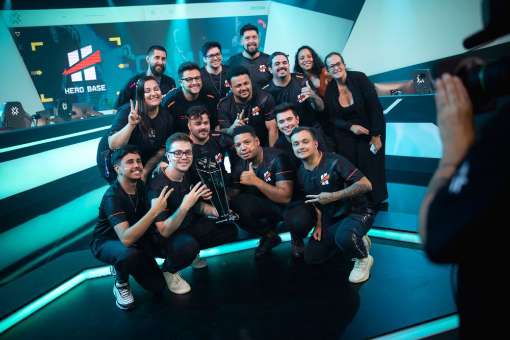 Hero Base decide sair do competitivo de VALORANT | VSpace