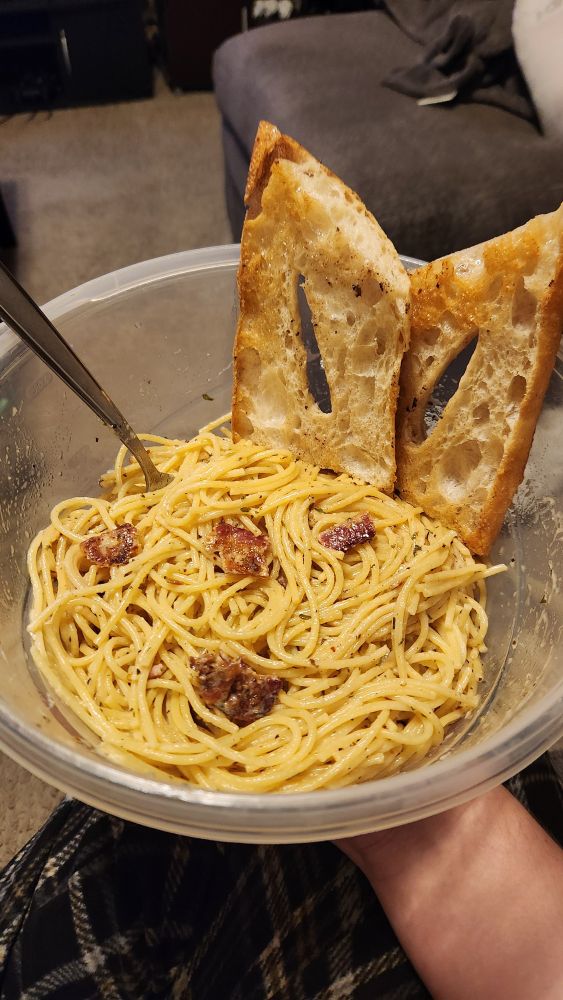 A shitty version of pasta carbonara made with whatever the hell i had in the pantry. Was still really tasty