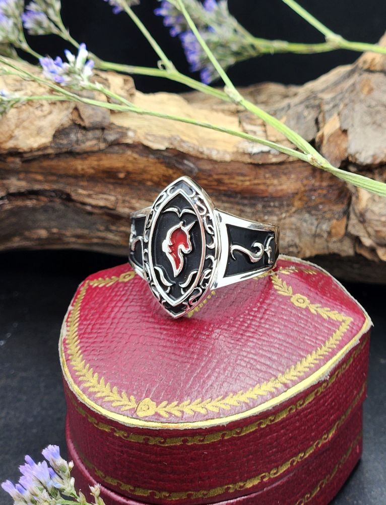 Ishgardian Knight's ring in silver