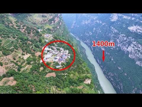 探秘四川大山悬崖上的古路村，竟坐落在海拔1400多米的高山之巅，太震撼了｜The village on the cliff in Sichuan, 1400 meters is so shocking