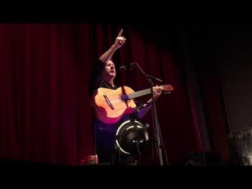 Luka Bloom - Wayfaring Stranger (traditional) - Live at het Zonnehuis