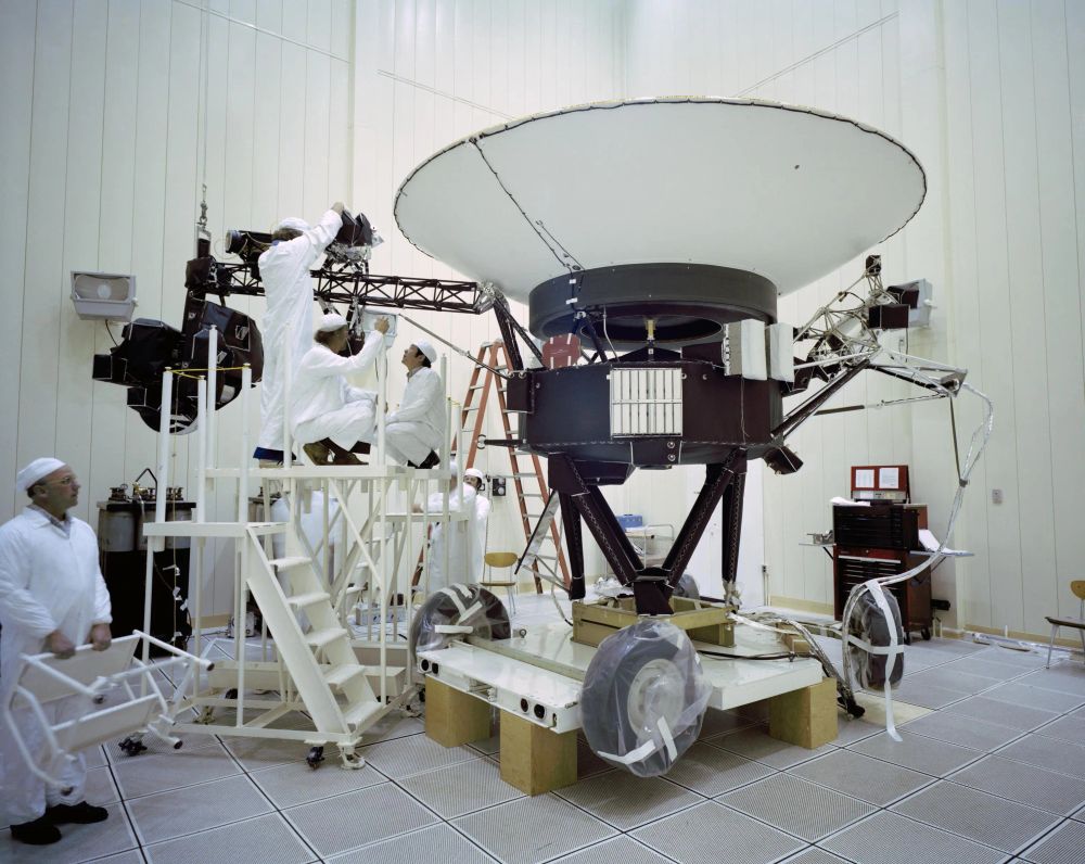 NASA Turns Off Science Instrument to Save Voyager 2 Power