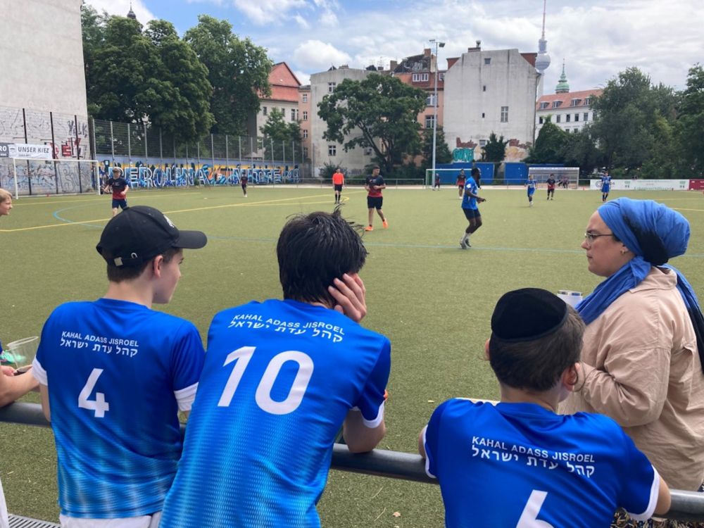 Fußball in Berlin-Mitte: Wie der Nahostkonflikt gelöst werden könnte