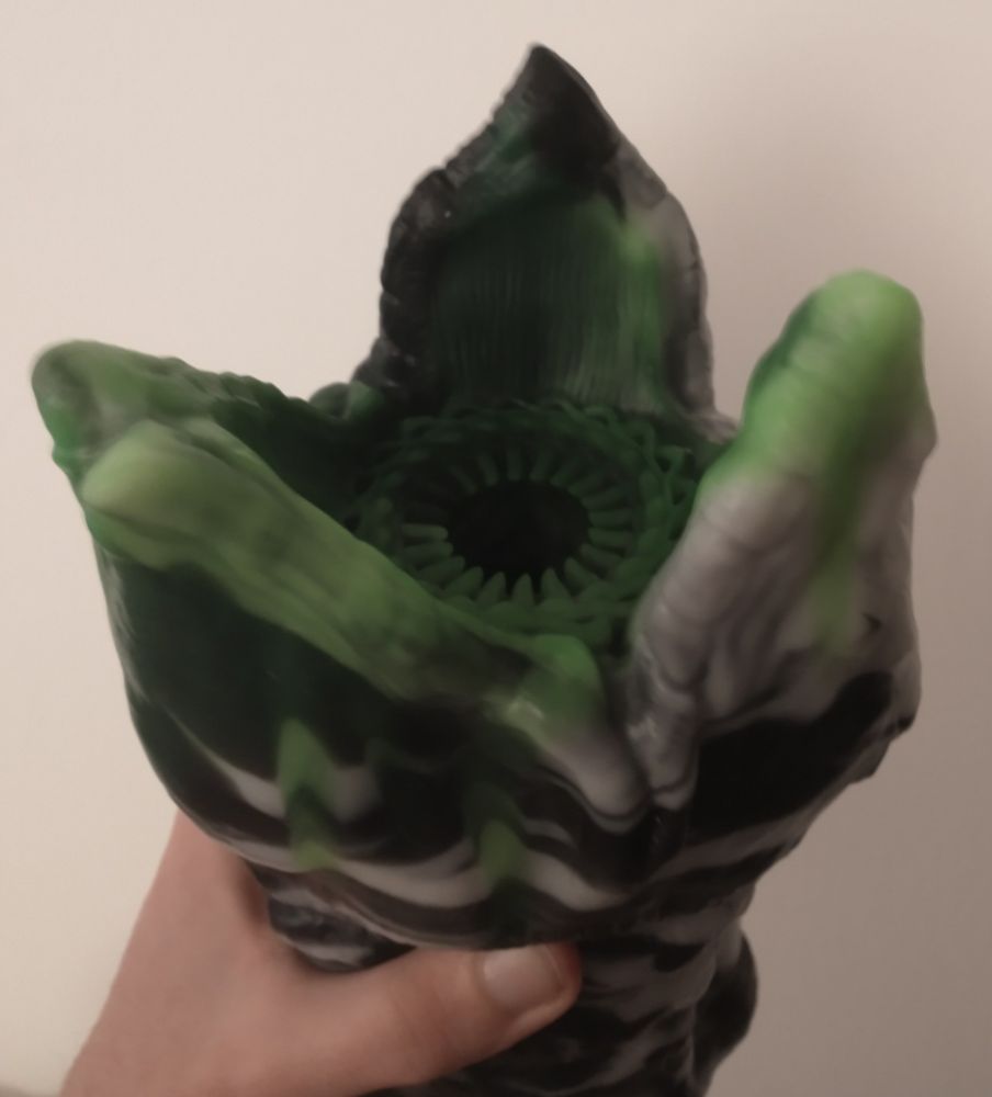 Rat grab Shai until he Huluds.

Amy holding an overly complicated fleshlight.