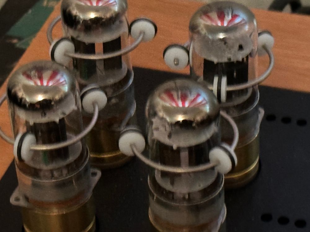 A tubed Hifi preamp with tweaks