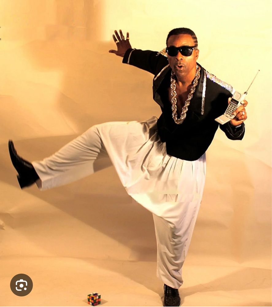 Photo of MC Hammer in his iconic pants