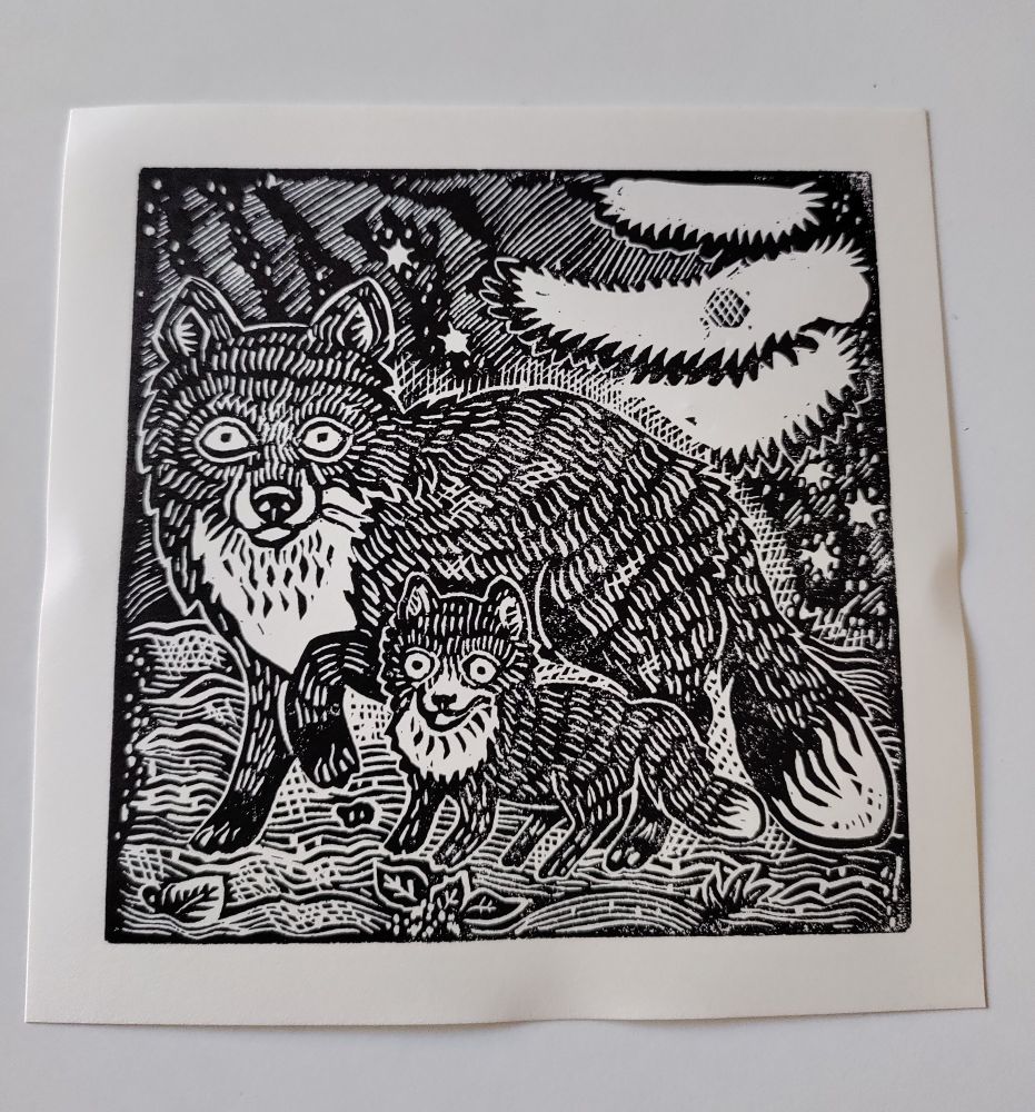 Gravure carré. Renard et son petit dans la forêt 