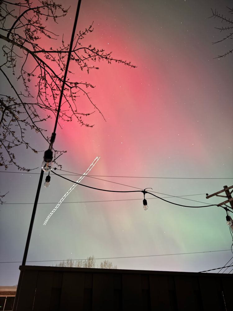Aurora borealis (with airplane).