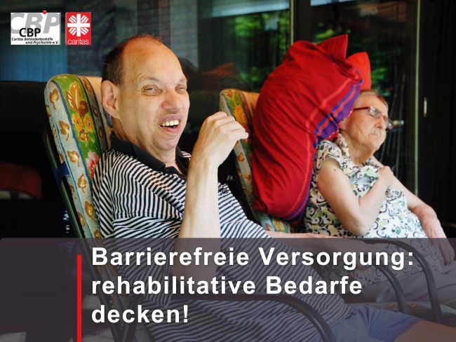 Eine Frau und ein Mann sitzen draußen auf der Terrasse. Bildtext: Barrierefreie Versorgung: rehabilitative Bedarfe decken!