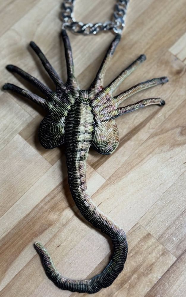 A facehugger from Alien made entirely out of glass beads by Jamie Okuma