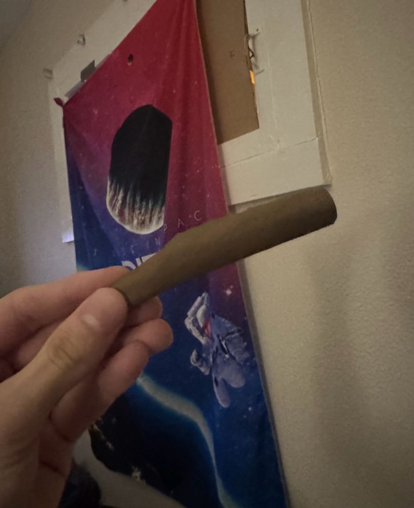 A 4 gram blunt