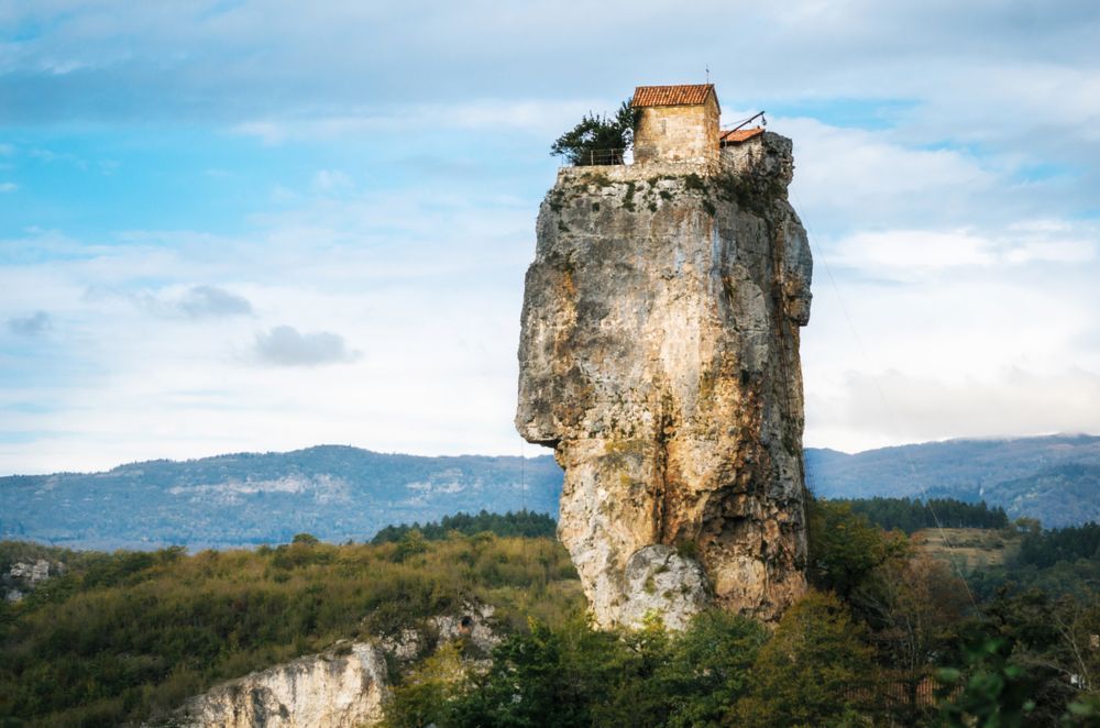 The Evolution of Religious Significance: The Katskhi Pillar in Georgia - Unusual Places