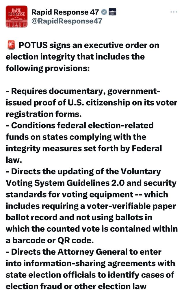 Donald Trump signs an executive order on election 1/2