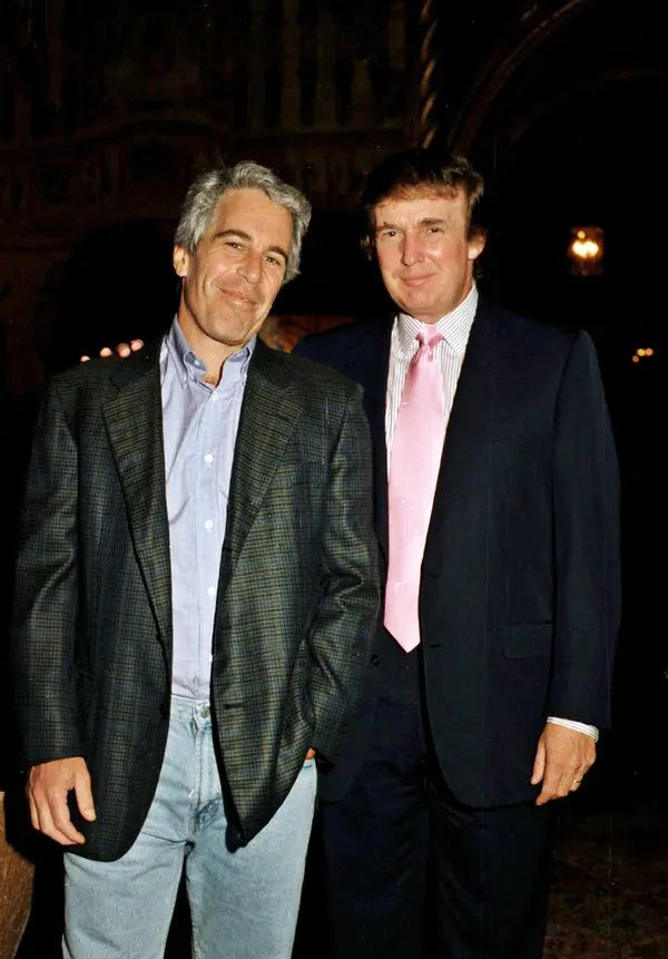 Photograph of Jeffrey Epstein (left) standing with Donald Trump (right).