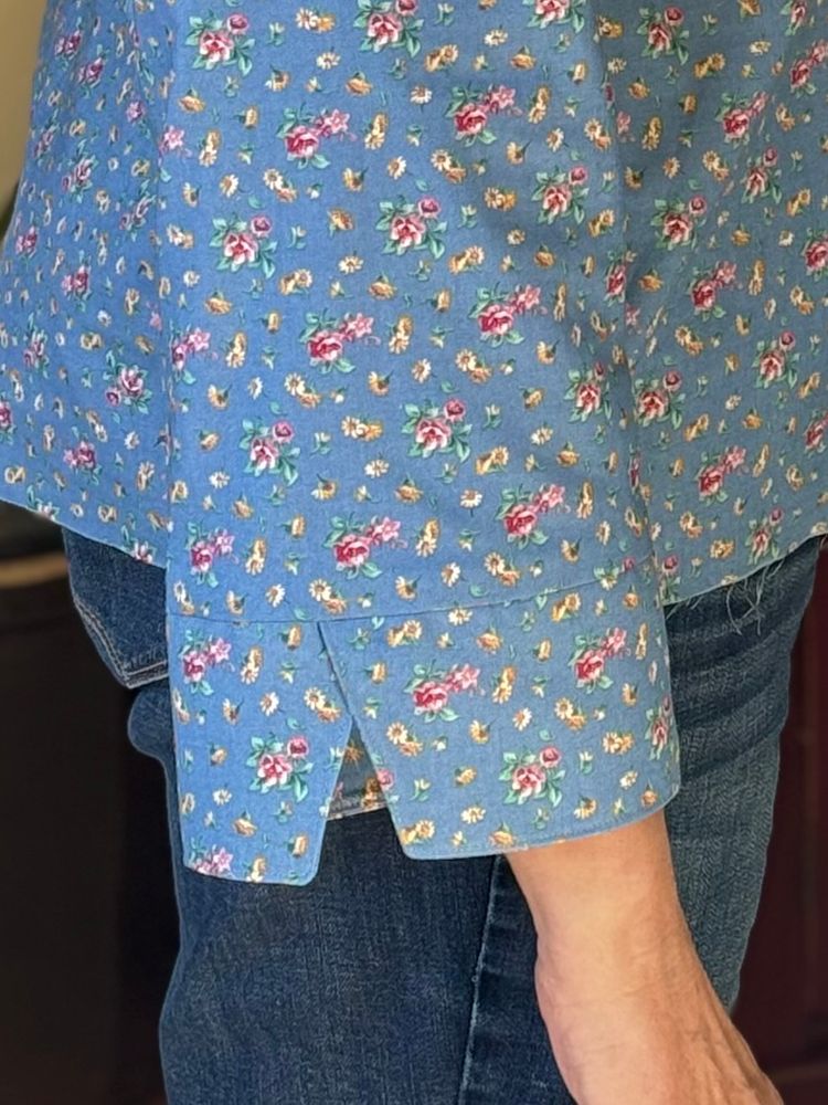 Picture shows a closeup of the sleeve cuff and the cute slit that I think is really supposed to be on the front of the sleeve!