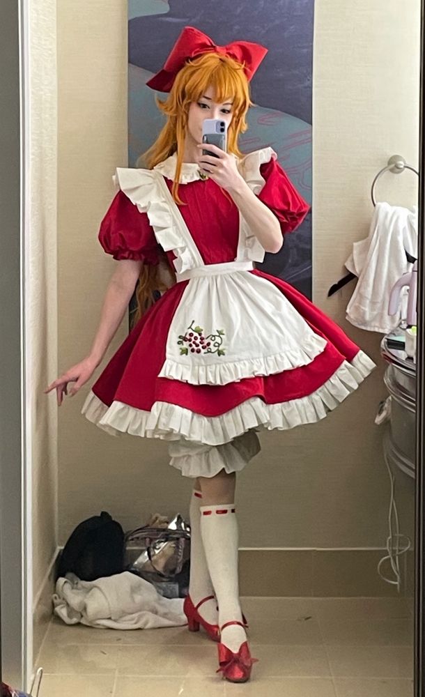 me cosplaying as elise from little goody two shoes, an indie horror game by astral shift