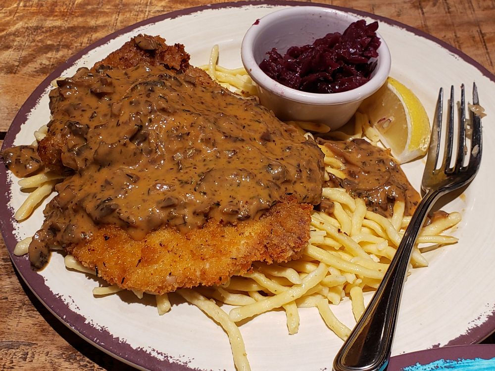 Pork schnitzel entree