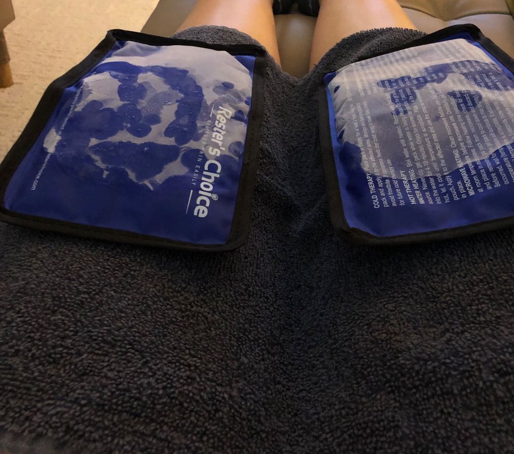 An ice pack on each knee after a stage check