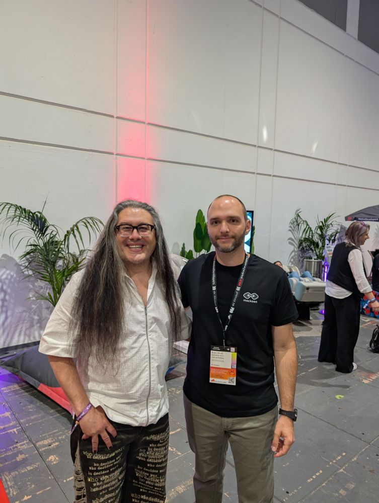 mockoon's founder guillaume, photo with john romero