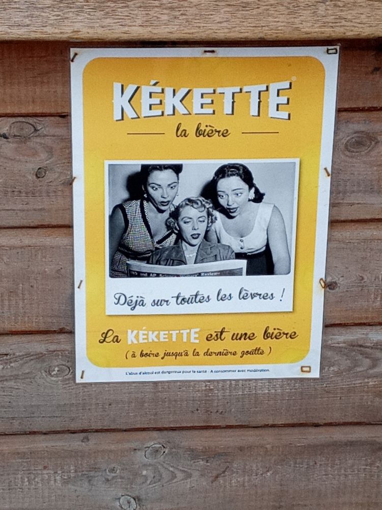 Trouvé sur le devant d'un rade à Saint Pierre de la Réunion.